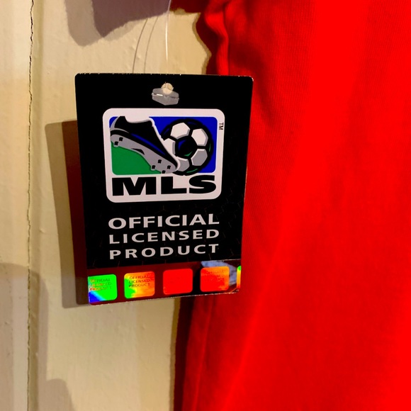 Women’s TFC T-shirt Size Medium, new with tags! - Picture 4 of 4